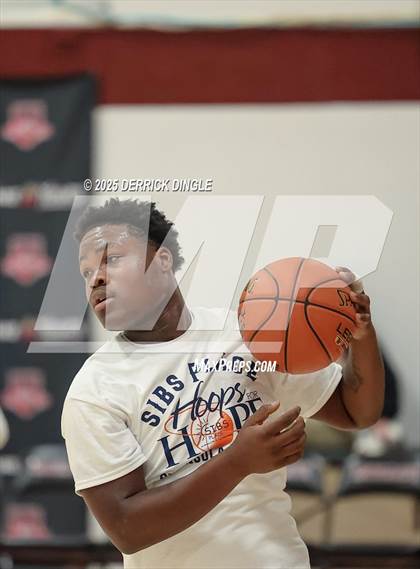 Thumbnail 1 in Hempstead vs Sewanhaka (Hoops for Hope Tournament) photogallery.