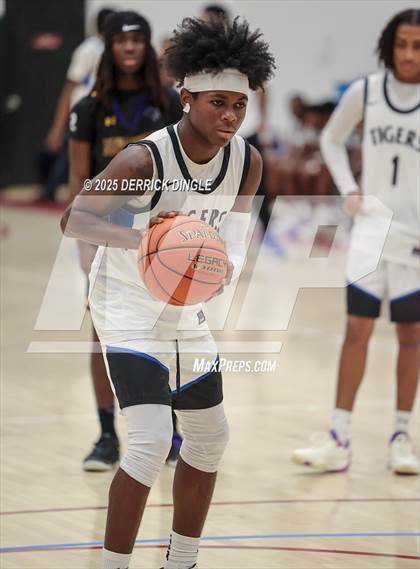 Thumbnail 2 in Hempstead vs Sewanhaka (Hoops for Hope Tournament) photogallery.