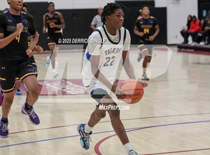 Thumbnail 2 in Hempstead vs Sewanhaka (Hoops for Hope Tournament) photogallery.