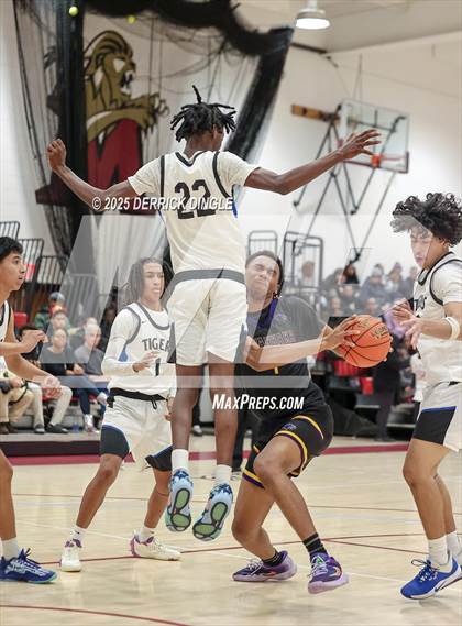 Thumbnail 3 in Hempstead vs Sewanhaka (Hoops for Hope Tournament) photogallery.