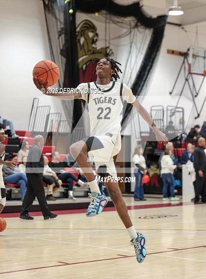Thumbnail 1 in Hempstead vs Sewanhaka (Hoops for Hope Tournament) photogallery.