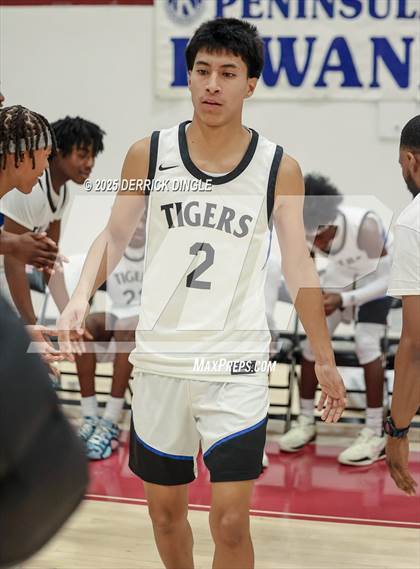 Thumbnail 1 in Hempstead vs Sewanhaka (Hoops for Hope Tournament) photogallery.