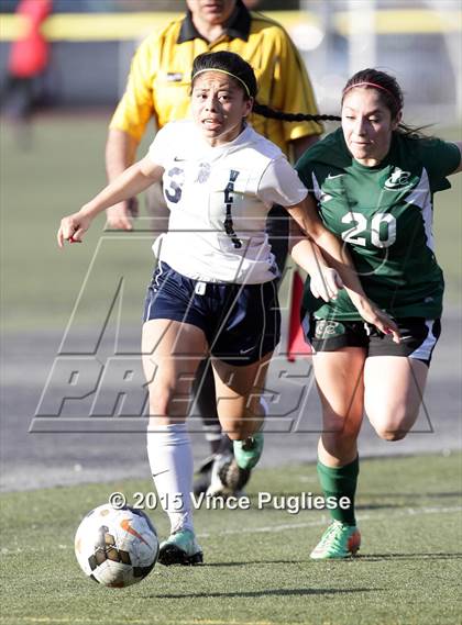 Thumbnail 3 in Pomona Catholic @ St. Genevieve photogallery.