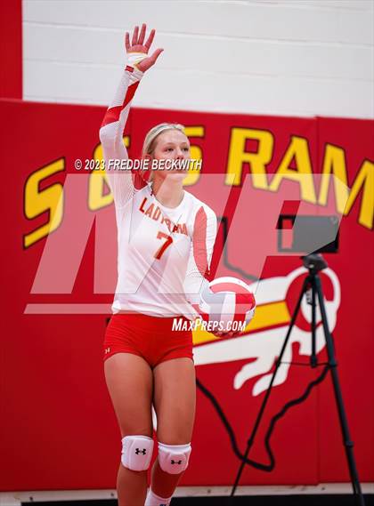 Thumbnail 1 in Collinsville @ S & S Consolidated photogallery.