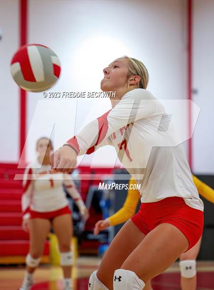 Thumbnail 1 in Collinsville @ S & S Consolidated photogallery.