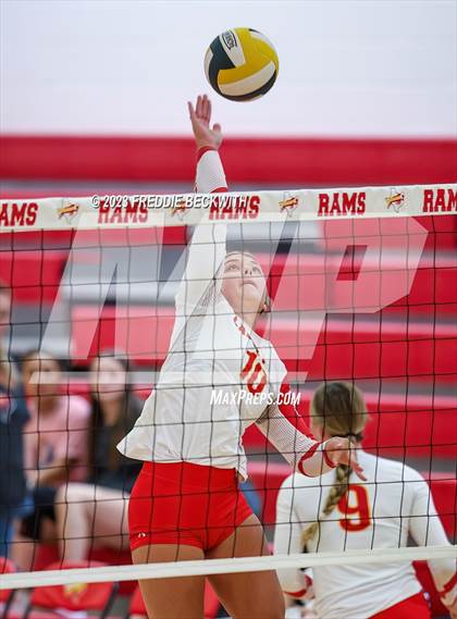 Thumbnail 2 in Collinsville @ S & S Consolidated photogallery.