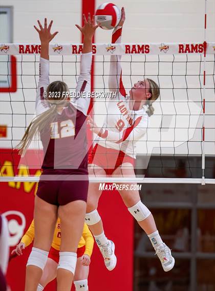 Thumbnail 3 in Collinsville @ S & S Consolidated photogallery.