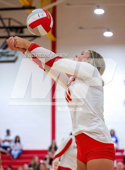 Thumbnail 1 in Collinsville @ S & S Consolidated photogallery.