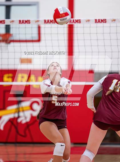 Thumbnail 1 in Collinsville @ S & S Consolidated photogallery.