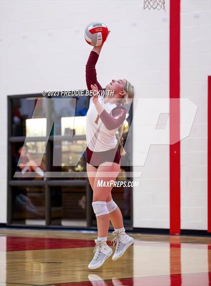 Thumbnail 1 in Collinsville @ S & S Consolidated photogallery.