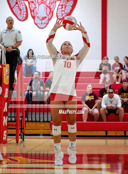 Thumbnail 1 in Collinsville @ S & S Consolidated photogallery.