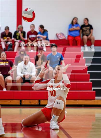 Thumbnail 2 in Collinsville @ S & S Consolidated photogallery.