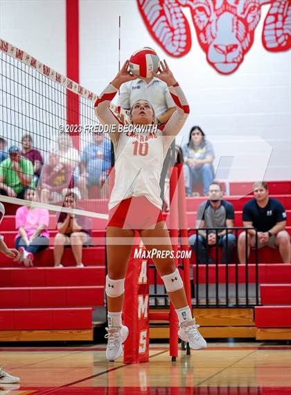 Thumbnail 1 in Collinsville @ S & S Consolidated photogallery.