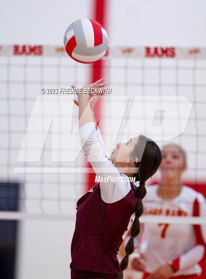 Thumbnail 1 in Collinsville @ S & S Consolidated photogallery.