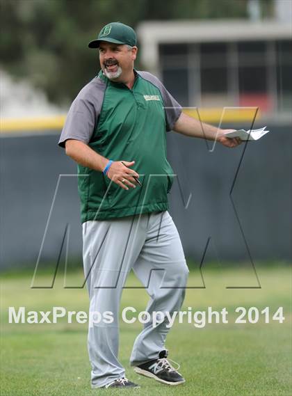 Thumbnail 3 in Brea Olinda @ Villa Park photogallery.