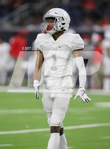 Thumbnail 1 in Manvel vs. Nederland (UIL 5A D1 Quarterfinal) photogallery.