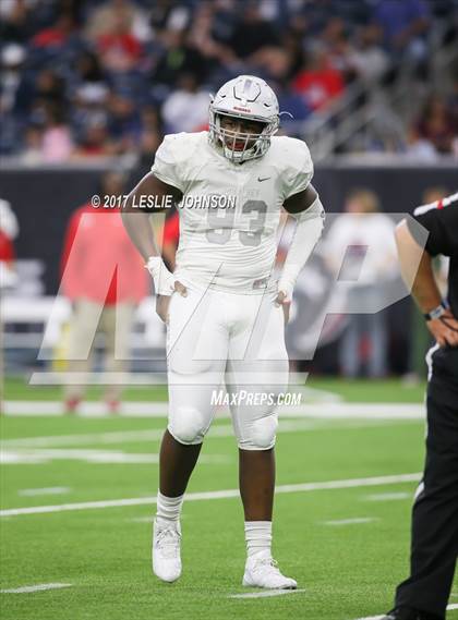 Thumbnail 2 in Manvel vs. Nederland (UIL 5A D1 Quarterfinal) photogallery.