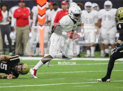Thumbnail 2 in Manvel vs. Nederland (UIL 5A D1 Quarterfinal) photogallery.