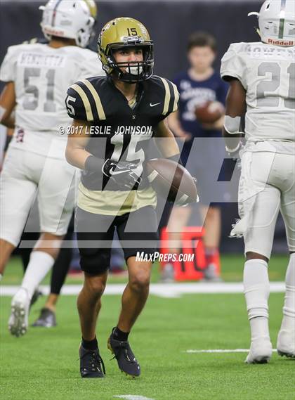 Thumbnail 1 in Manvel vs. Nederland (UIL 5A D1 Quarterfinal) photogallery.