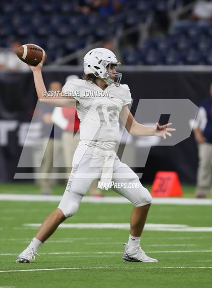 Thumbnail 3 in Manvel vs. Nederland (UIL 5A D1 Quarterfinal) photogallery.