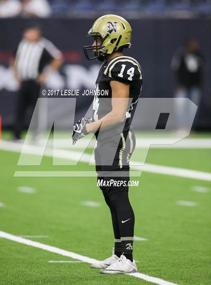 Thumbnail 3 in Manvel vs. Nederland (UIL 5A D1 Quarterfinal) photogallery.