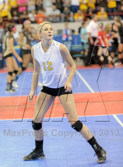 Thumbnail 1 in Caliche vs. Idalia (CHSAA 1A Pool II) photogallery.