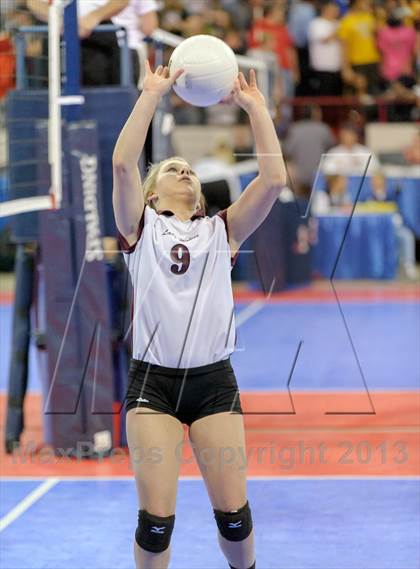 Thumbnail 2 in Caliche vs. Idalia (CHSAA 1A Pool II) photogallery.