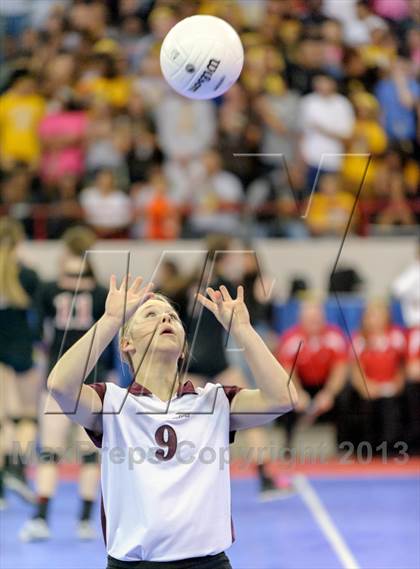 Thumbnail 2 in Caliche vs. Idalia (CHSAA 1A Pool II) photogallery.