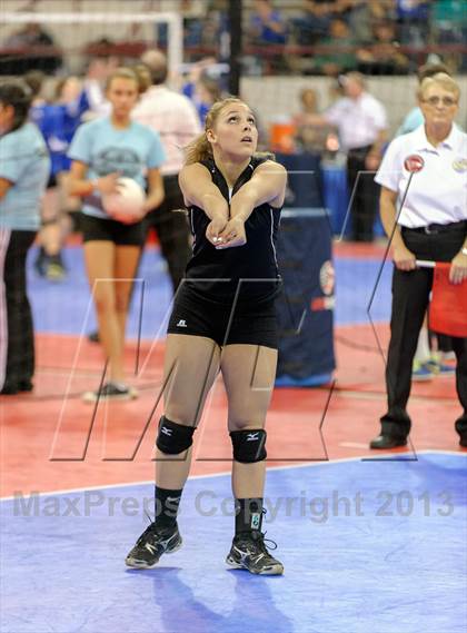 Thumbnail 2 in Caliche vs. Idalia (CHSAA 1A Pool II) photogallery.