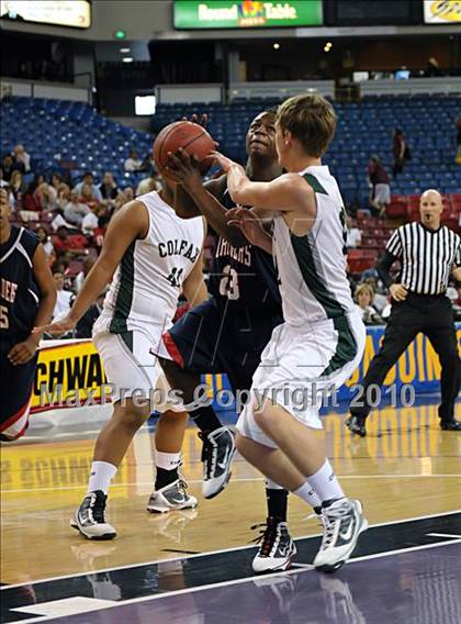 Thumbnail 3 in Colfax vs. Modesto Christian (CIF SJS D4 Final) photogallery.