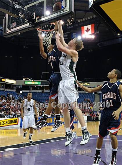 Thumbnail 2 in Colfax vs. Modesto Christian (CIF SJS D4 Final) photogallery.