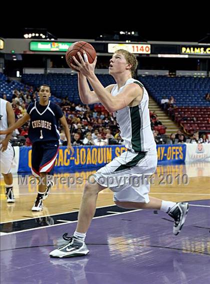 Thumbnail 3 in Colfax vs. Modesto Christian (CIF SJS D4 Final) photogallery.
