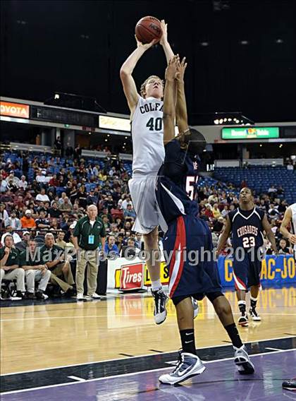 Thumbnail 2 in Colfax vs. Modesto Christian (CIF SJS D4 Final) photogallery.