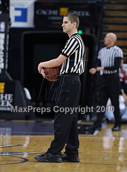 Thumbnail 1 in Colfax vs. Modesto Christian (CIF SJS D4 Final) photogallery.