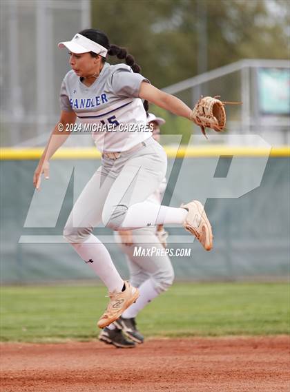 Thumbnail 2 in Pinnacle vs. Chandler (Hamilton Invitational) photogallery.