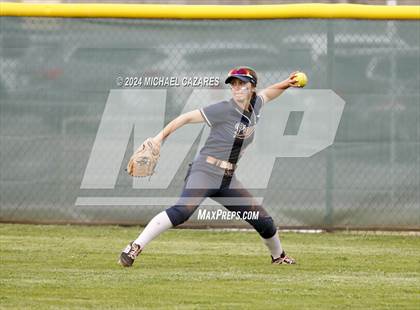 Thumbnail 3 in Pinnacle vs. Chandler (Hamilton Invitational) photogallery.