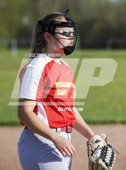 Thumbnail 1 in Amherst Central @ Williamsville East photogallery.