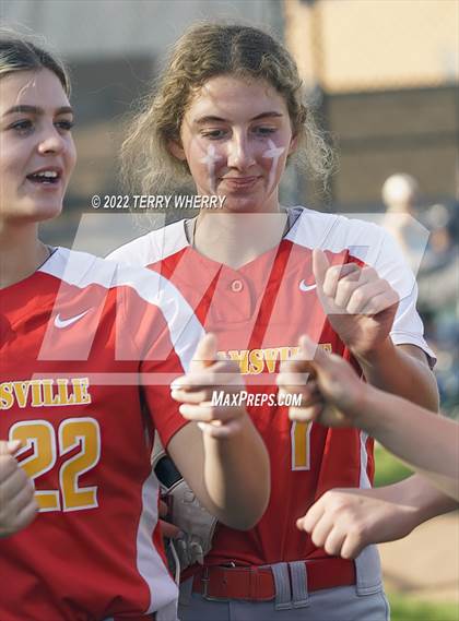 Thumbnail 2 in Amherst Central @ Williamsville East photogallery.