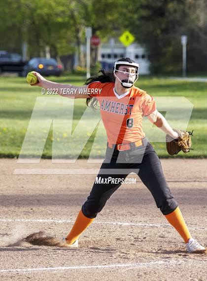 Thumbnail 3 in Amherst Central @ Williamsville East photogallery.