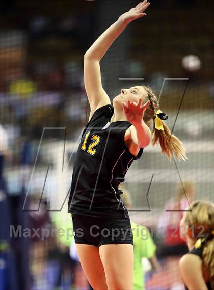 Thumbnail 2 in Caliche vs. Stratton (CHSAA 1A Pool II) photogallery.