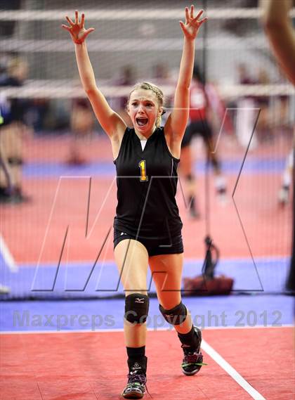Thumbnail 2 in Caliche vs. Stratton (CHSAA 1A Pool II) photogallery.