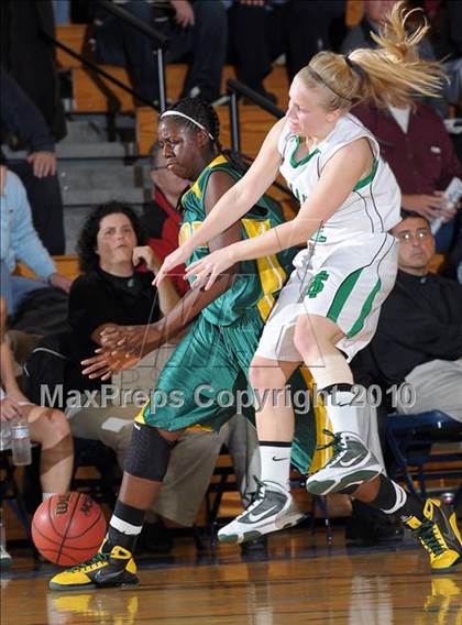 Thumbnail 2 in Vanden vs. St. Mary's (CIF SJS D3 Playoffs) photogallery.