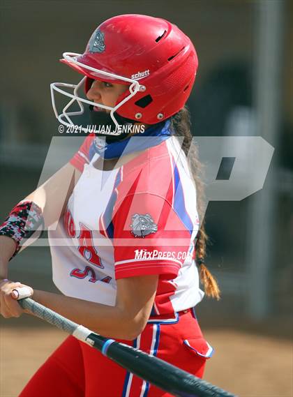 Thumbnail 1 in Wood River @ Nampa photogallery.
