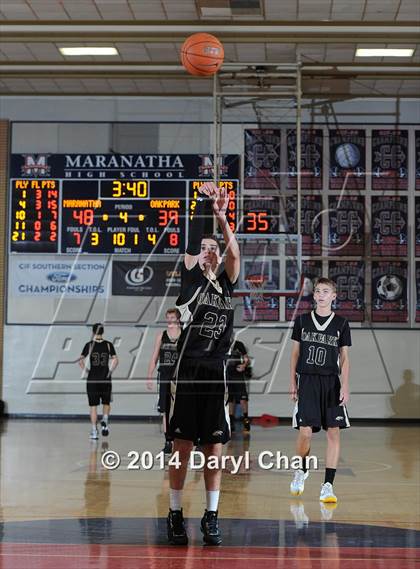 Thumbnail 3 in Maranatha vs Oak Park (Rose City Roundball Classic) photogallery.