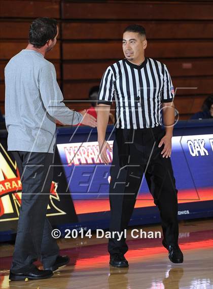 Thumbnail 3 in Maranatha vs Oak Park (Rose City Roundball Classic) photogallery.