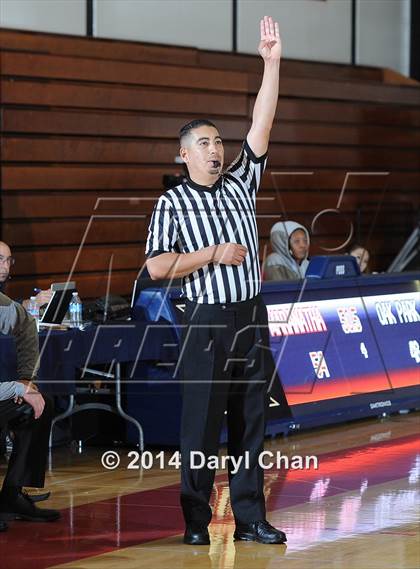 Thumbnail 3 in Maranatha vs Oak Park (Rose City Roundball Classic) photogallery.