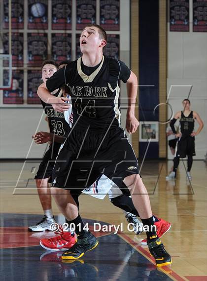 Thumbnail 2 in Maranatha vs Oak Park (Rose City Roundball Classic) photogallery.