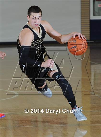 Thumbnail 2 in Maranatha vs Oak Park (Rose City Roundball Classic) photogallery.