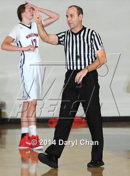 Thumbnail 1 in Maranatha vs Oak Park (Rose City Roundball Classic) photogallery.