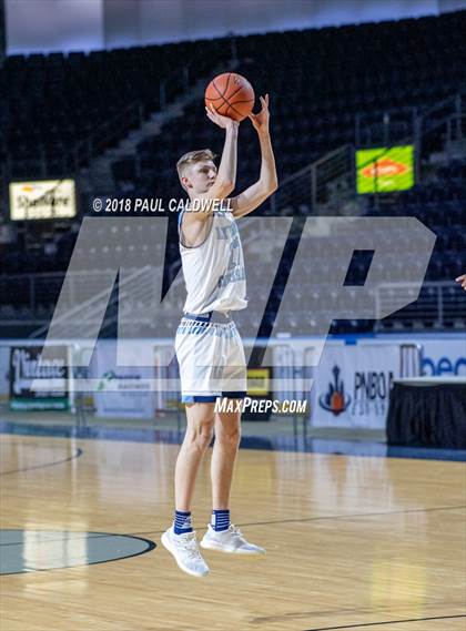 Thumbnail 3 in Wilson vs. Lynden Christian photogallery.